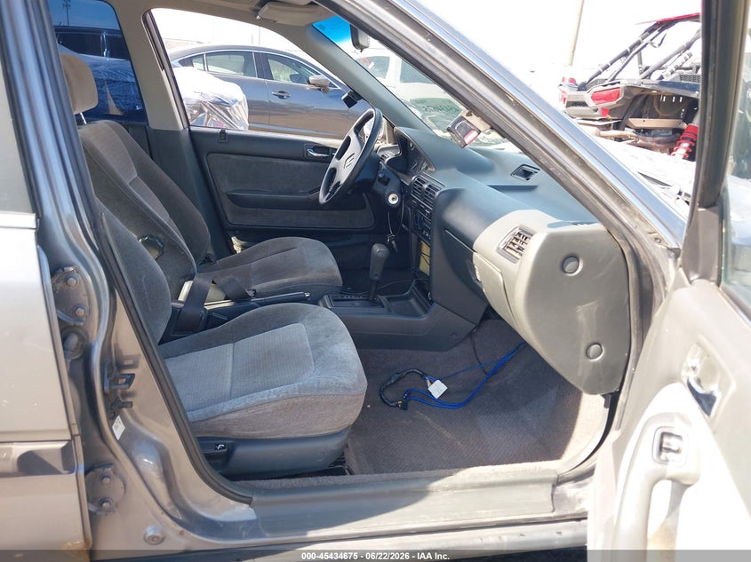 1990 Honda Accord VIN 1HGCB7661LA183887 IAAI salvage auction — FRONT END, Salvage (Idaho), sold $275 on 2026-07-09 (photo 5)