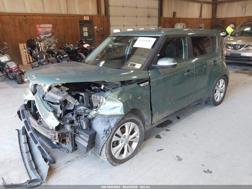 2014 Kia Soul VIN KNDJP3A54E7012677 IAAI salvage auction — FRONT & REAR, Salvage Title, sold $500 on 2026-07-15 (photo 2)