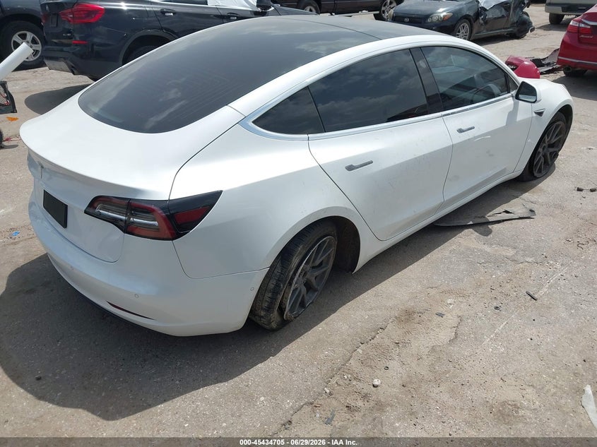 2020 Tesla Model 3 VIN 5YJ3E1EA7LF800676 IAAI salvage auction — SIDE, Salvage Title, sold $4,850 on 2026-08-02 (photo 4)