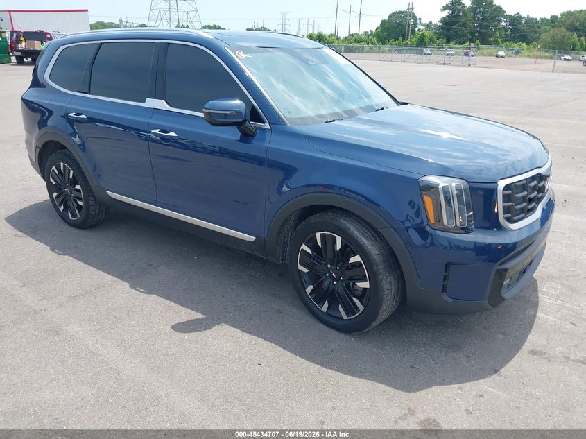 2023 Kia Telluride VIN 5XYP54GC6PG362605 IAAI salvage auction — SIDE, Salvage (Tennessee), sold $7,900 on 2026-07-28 (photo 1)