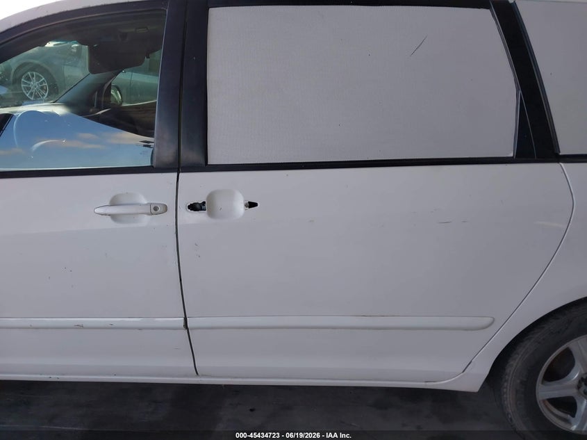 2009 Toyota Sienna VIN 5TDZK23C79S243446 IAAI salvage auction — NORMAL WEAR, Clear - Dealer Only (California), sold $675 on 2026-07-21 (photo 6)