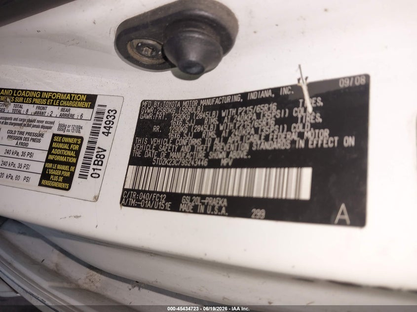 2009 Toyota Sienna VIN 5TDZK23C79S243446 IAAI salvage auction — NORMAL WEAR, Clear - Dealer Only (California), sold $675 on 2026-07-21 (photo 9)