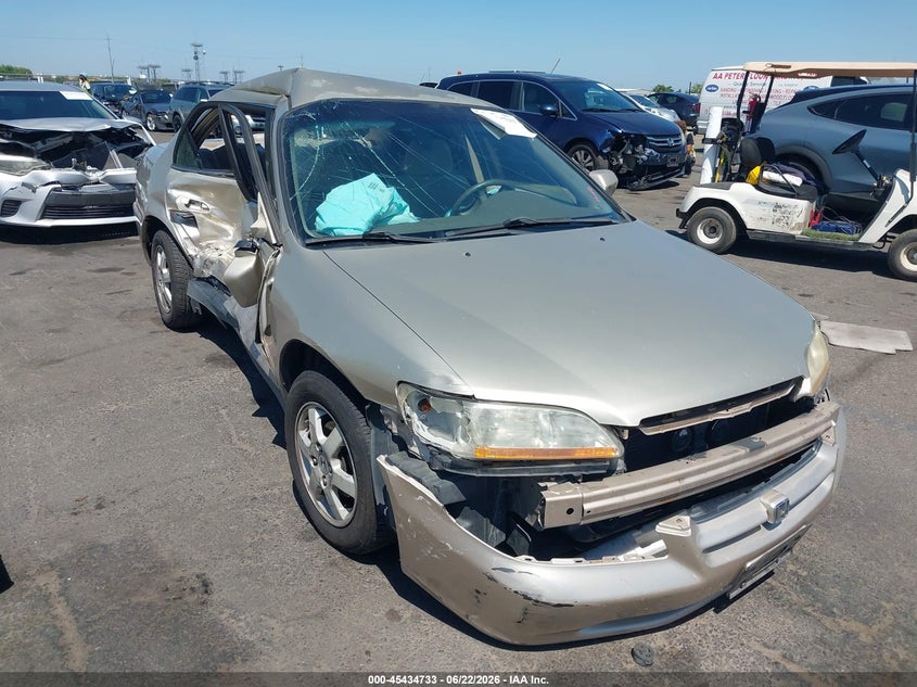 2000 Honda Accord VIN JHMCG6697YC025293 IAAI salvage auction — SIDE, Salvage (California), sold $200 on 2026-07-12 (photo 1)
