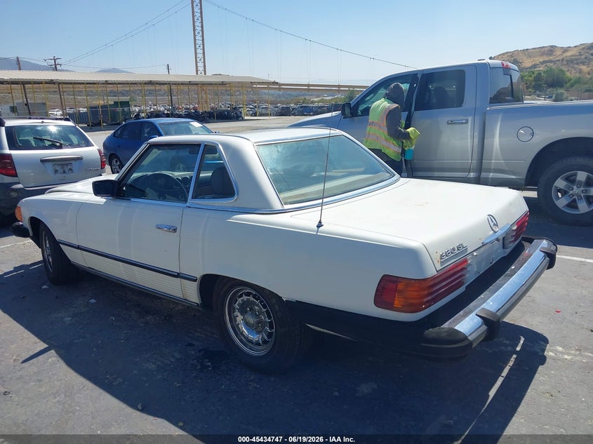 1983 Mercedes-benz 380 VIN WDBBA45A9DB024109 IAAI salvage auction — NORMAL WEAR, Clear - Dealer Only (California), sold $2,950 on 2026-07-22 (photo 3)
