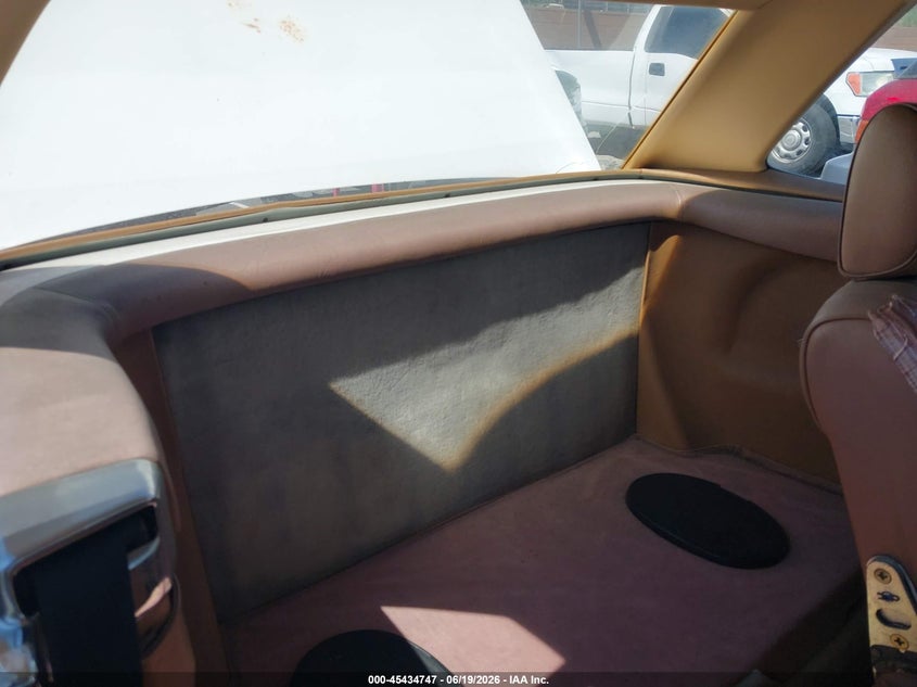 1983 Mercedes-benz 380 VIN WDBBA45A9DB024109 IAAI salvage auction — NORMAL WEAR, Clear - Dealer Only (California), sold $2,950 on 2026-07-22 (photo 8)