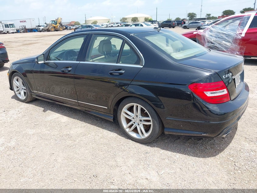 2014 Mercedes-benz C class VIN WDDGF4HB1ER315053 IAAI salvage auction — NORMAL WEAR, Original (Texas), sold $500 on 2026-07-22 (photo 3)