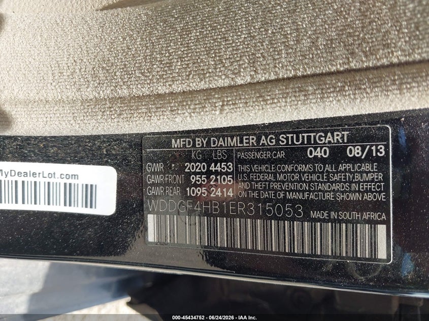 2014 Mercedes-benz C class VIN WDDGF4HB1ER315053 IAAI salvage auction — NORMAL WEAR, Original (Texas), sold $500 on 2026-07-22 (photo 9)