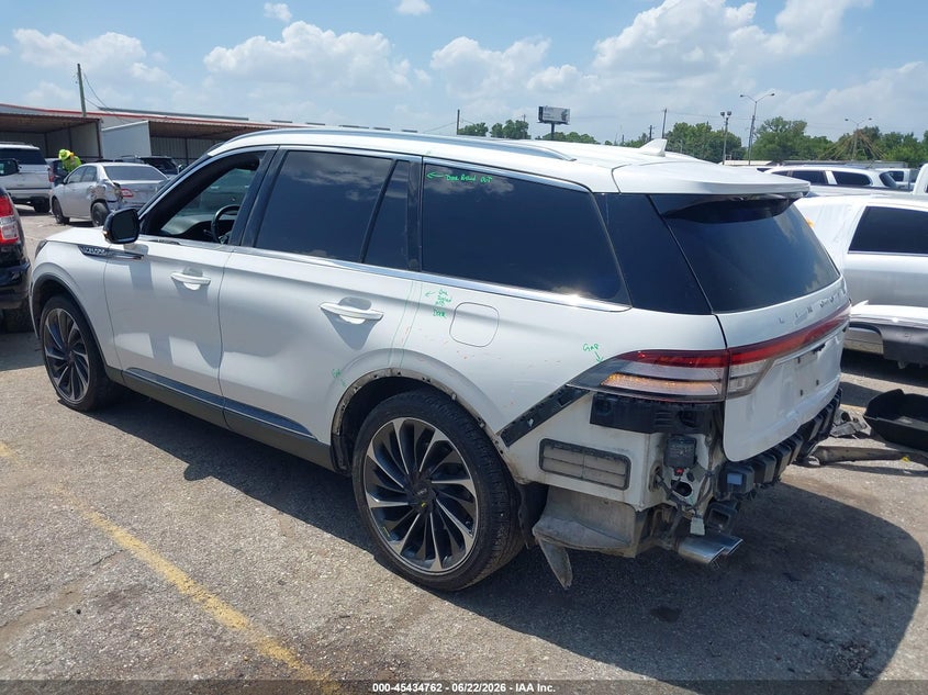 2020 Lincoln Aviator VIN 5LM5J7XC8LGL35748 IAAI salvage auction — REAR END, Salvage (Texas), sold $6,700 on 2026-08-01 (photo 3)