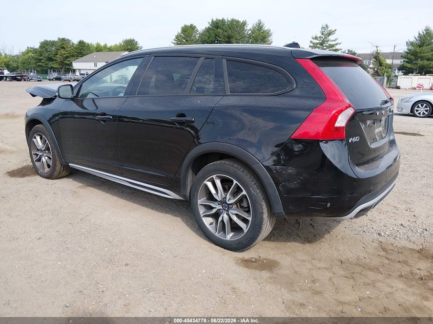 2018 Volvo V60 cross country VIN YV440MWK8J2054649 IAAI salvage auction — FRONT END, Salvage (Pennsylvania), sold $1,800 on 2026-07-14 (photo 3)