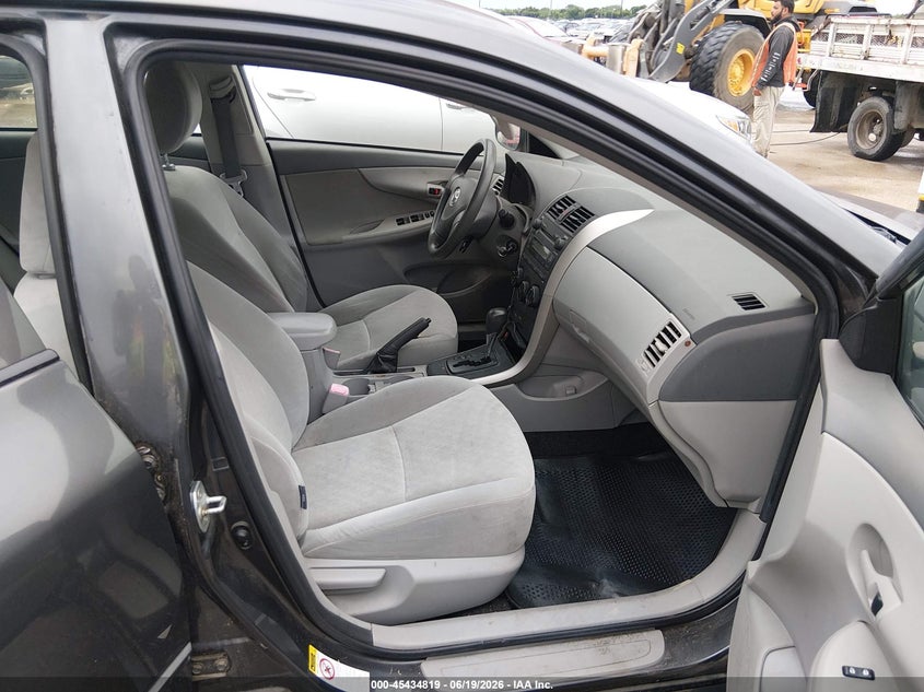 2009 Toyota Corolla VIN JTDBL40E299029298 IAAI salvage auction — NORMAL WEAR, Clear (New Hampshire), sold $1,150 on 2026-07-29 (photo 5)