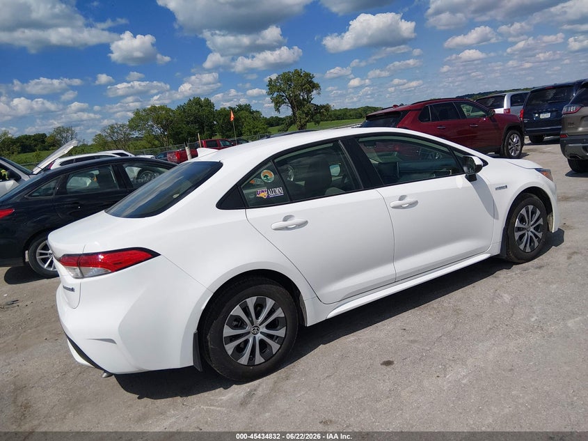 2021 Toyota Corolla VIN JTDEAMDE3MJ022042 IAAI salvage auction — HAIL, Salvage Title, sold $10,100 on 2026-07-28 (photo 4)