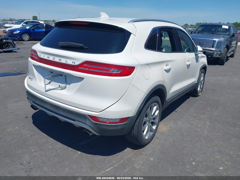 2019 Lincoln Mkc VIN 5LMCJ2D94KUL44403 IAAI salvage auction — LEFT FRONT, Salvage (Illinois), sold $2,200 on 2026-08-01 (photo 4)