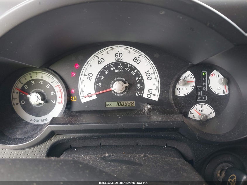 2010 Toyota Fj cruiser VIN JTEBU4BF3AK079798 IAAI salvage auction — FRONT & REAR, Salvage (Colorado), sold $7,200 on 2026-08-22 (photo 7)