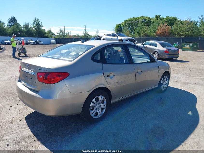 2010 Hyundai Elantra VIN KMHDU4AD7AU113030 IAAI salvage auction — SIDE, Clear (Indiana), sold $325 on 2026-07-28 (photo 4)