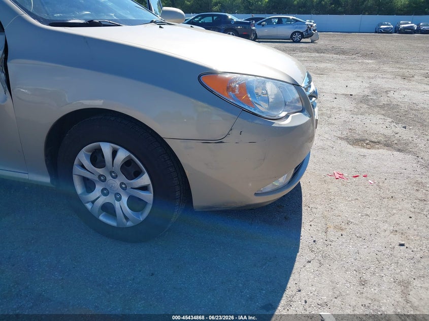 2010 Hyundai Elantra VIN KMHDU4AD7AU113030 IAAI salvage auction — SIDE, Clear (Indiana), sold $325 on 2026-07-28 (photo 6)