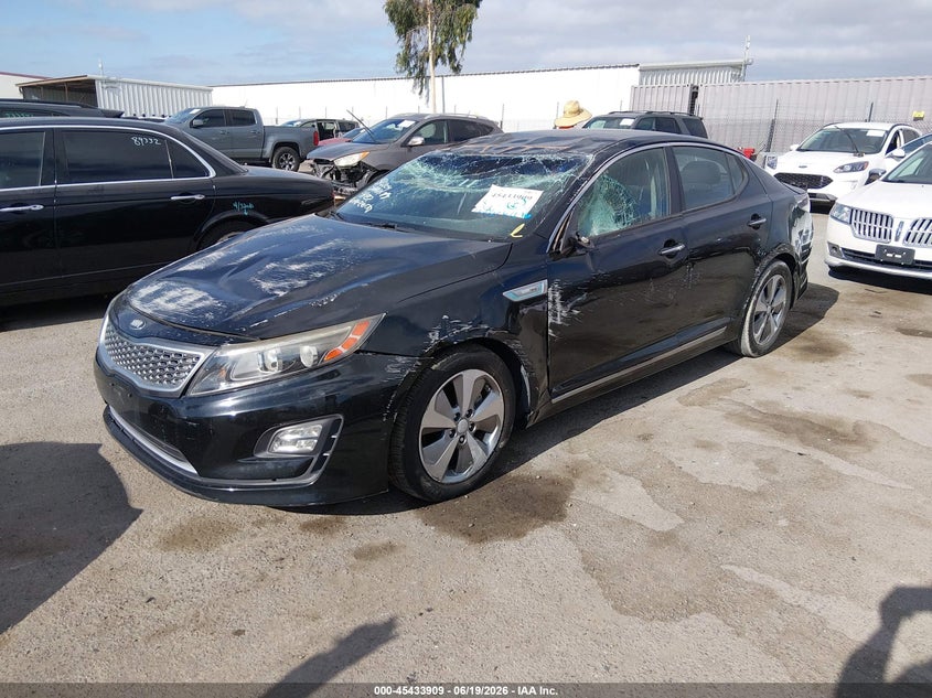2016 Kia Optima VIN KNAGN4AD1G5099320 IAAI salvage auction — ROLLOVER, Salvage (California), sold $750 on 2026-07-20 (photo 2)