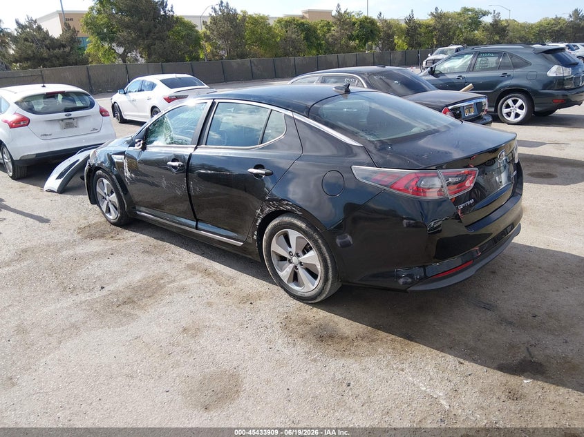 2016 Kia Optima VIN KNAGN4AD1G5099320 IAAI salvage auction — ROLLOVER, Salvage (California), sold $750 on 2026-07-20 (photo 3)