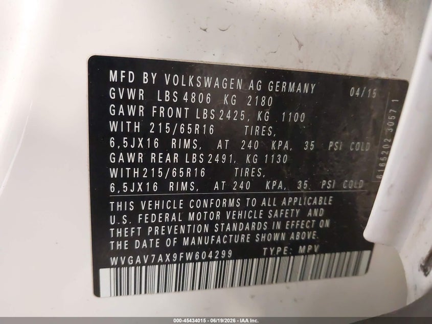 2015 Volkswagen Tiguan VIN WVGAV7AX9FW604299 IAAI salvage auction — REAR END, Clear (Michigan), sold $625 on 2026-07-28 (photo 9)