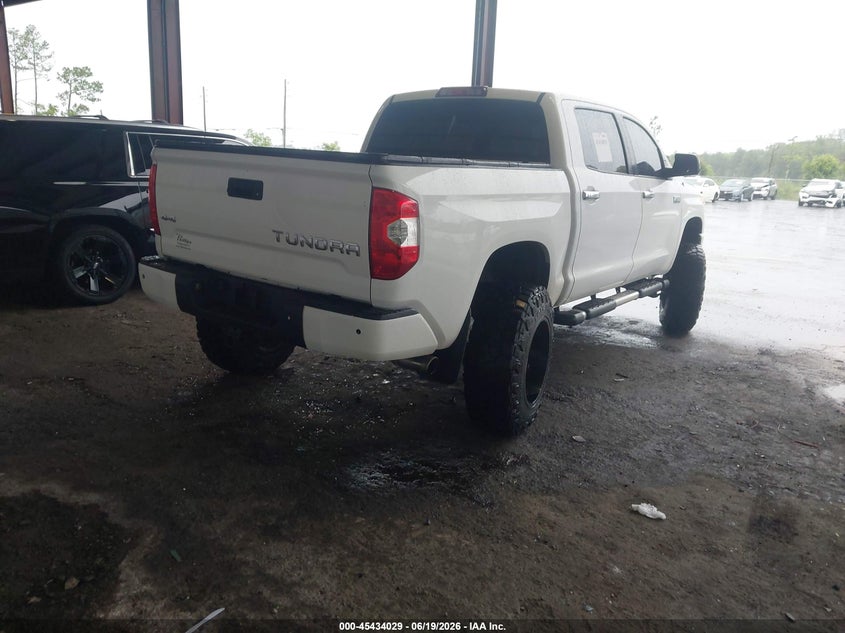 2017 Toyota Tundra VIN 5TFAY5F16HX624592 IAAI salvage auction — SIDE, Salvage Title, sold $11,100 on 2026-07-28 (photo 4)