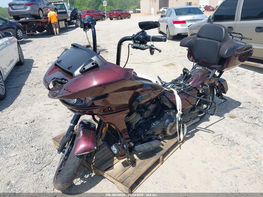 2024 Harley-davidson Road glide VIN 1HD1TC615RB951579 IAAI salvage auction — FRONT END, Salvage (North Carolina), sold $10,000 on 2026-07-15 (photo 2)