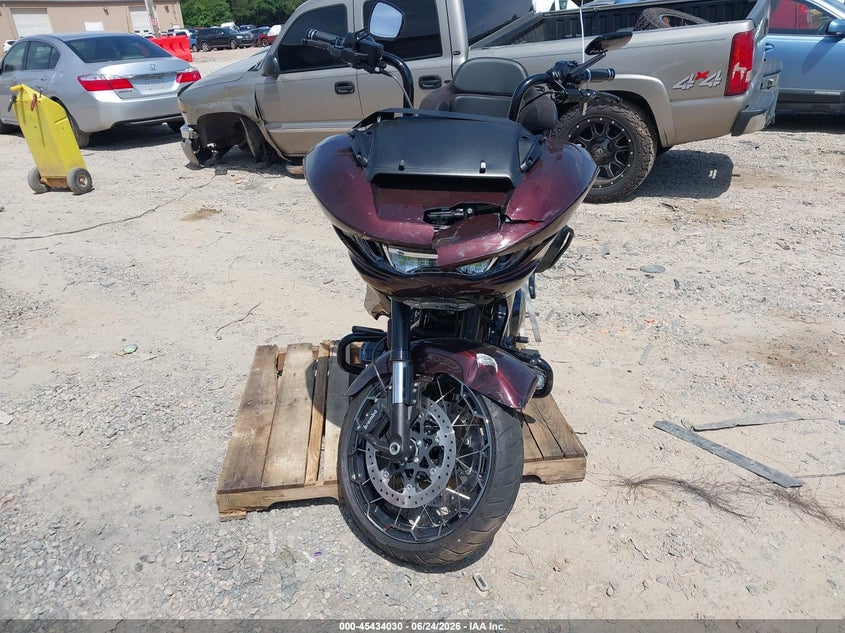 2024 Harley-davidson Road glide VIN 1HD1TC615RB951579 IAAI salvage auction — FRONT END, Salvage (North Carolina), sold $10,000 on 2026-07-15 (photo 5)