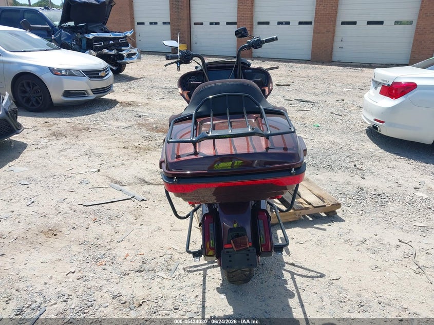 2024 Harley-davidson Road glide VIN 1HD1TC615RB951579 IAAI salvage auction — FRONT END, Salvage (North Carolina), sold $10,000 on 2026-07-15 (photo 6)