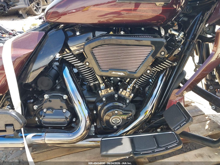 2024 Harley-davidson Road glide VIN 1HD1TC615RB951579 IAAI salvage auction — FRONT END, Salvage (North Carolina), sold $10,000 on 2026-07-15 (photo 8)