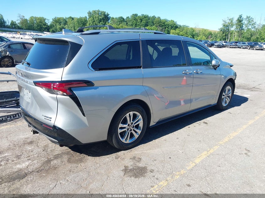 2021 Toyota Sienna VIN 5TDESKFC5MS009485 IAAI salvage auction — FRONT END, Clear (Michigan), sold $10,900 on 2026-07-09 (photo 4)