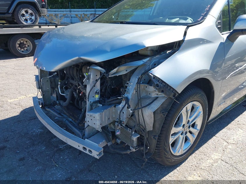 2021 Toyota Sienna VIN 5TDESKFC5MS009485 IAAI salvage auction — FRONT END, Clear (Michigan), sold $10,900 on 2026-07-09 (photo 6)