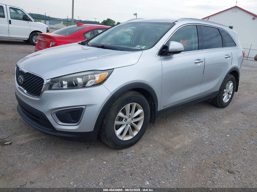 2017 Kia Sorento VIN 5XYPGDA34HG269201 IAAI salvage auction — RIGHT FRONT, Salvage (Pennsylvania), sold $3,250 on 2026-07-15 (photo 2)