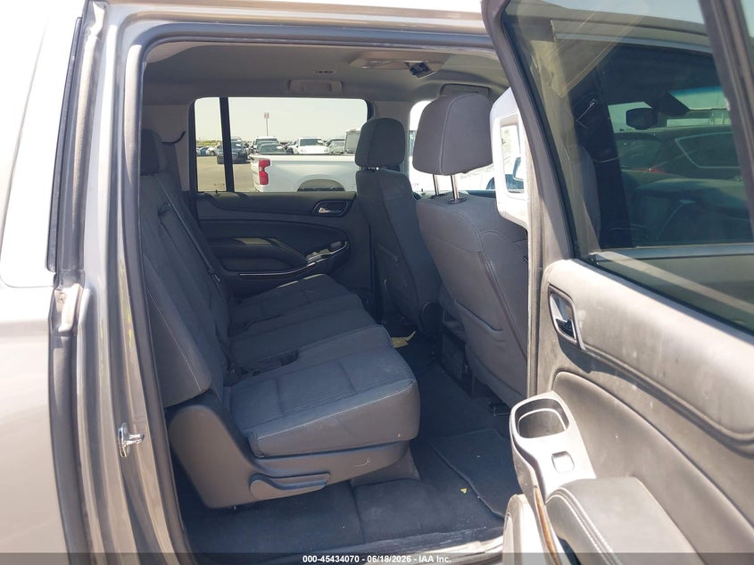 2019 Chevrolet Suburban VIN 1GNSKGEC3KR341316 IAAI salvage auction — FRONT END, Sf97 (Nevada), sold $20,300 on 2026-07-28 (photo 8)