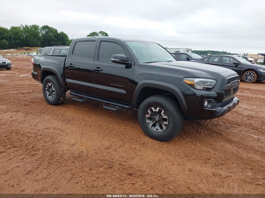 2022 Toyota Tacoma VIN 3TMCZ5AN5NM495228 IAAI salvage auction — HAIL, Clear (Missouri), sold $20,700 on 2026-07-30 (photo 1)