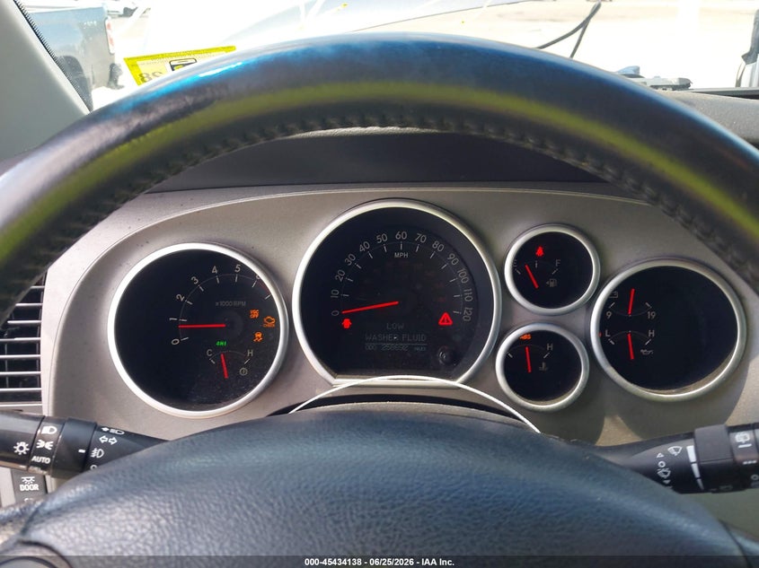 2011 Toyota Sequoia VIN 5TDJY5G15BS055326 IAAI salvage auction — LEFT & RIGHT, Salvage (Idaho), sold $2,950 on 2026-07-14 (photo 7)