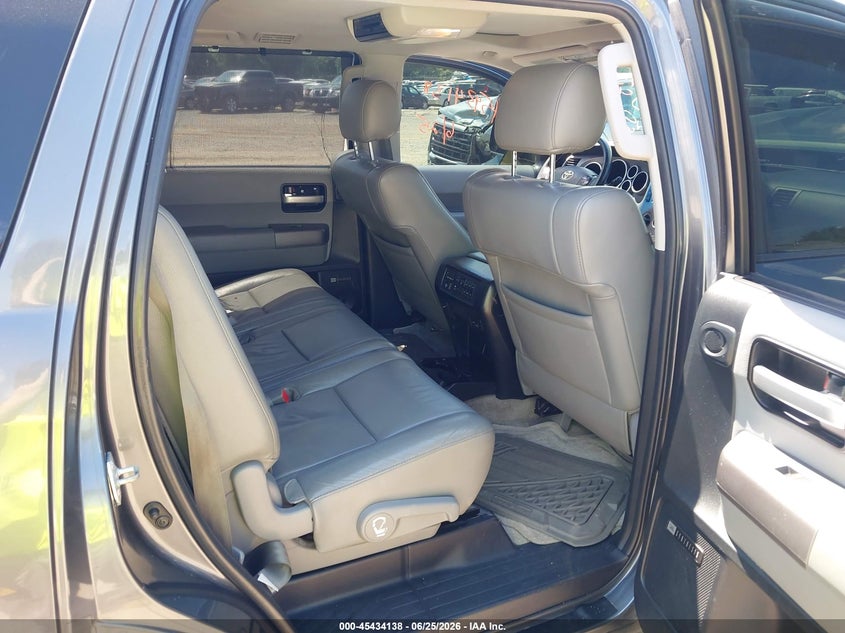 2011 Toyota Sequoia VIN 5TDJY5G15BS055326 IAAI salvage auction — LEFT & RIGHT, Salvage (Idaho), sold $2,950 on 2026-07-14 (photo 8)