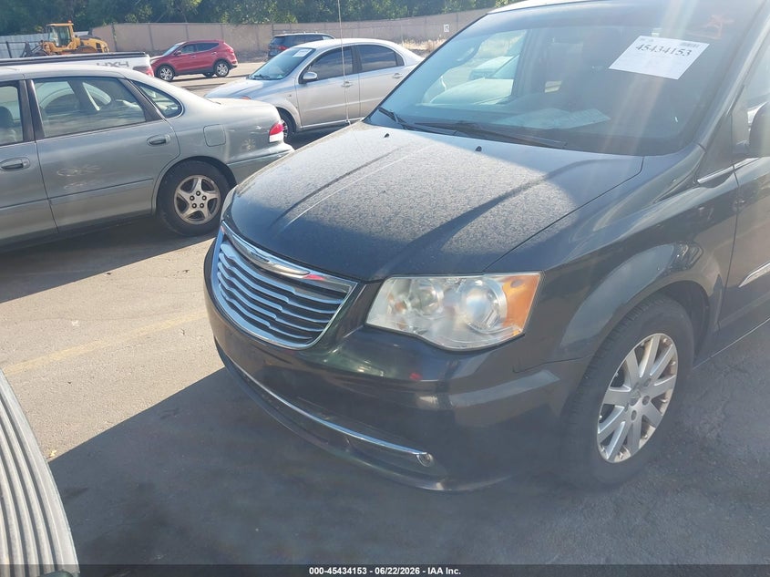 2013 Chrysler Town & country VIN 2C4RC1BG4DR743173 IAAI salvage auction — NORMAL WEAR, Clear (Utah), sold $300 on 2026-07-09 (photo 6)