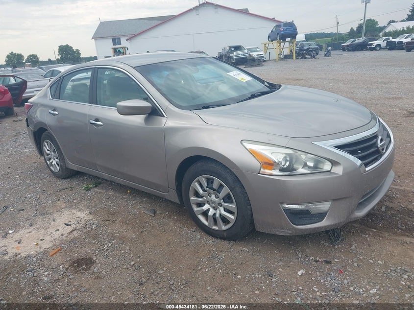 2015 Nissan Altima VIN 1N4AL3AP0FC262476 IAAI salvage auction — REAR END, Salvage (Pennsylvania), sold $475 on 2026-07-17 (photo 1)