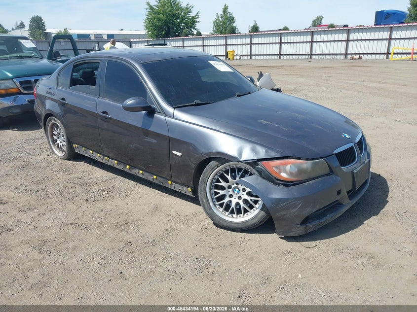 2007 BMW 3 series VIN WBAVA33557KX75790 IAAI salvage auction — RIGHT FRONT, Bill Of Sale (Washington), sold $275 on 2026-07-14 (photo 1)