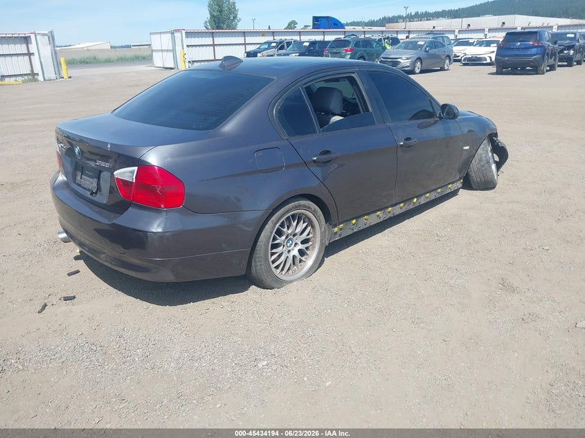 2007 BMW 3 series VIN WBAVA33557KX75790 IAAI salvage auction — RIGHT FRONT, Bill Of Sale (Washington), sold $275 on 2026-07-14 (photo 4)