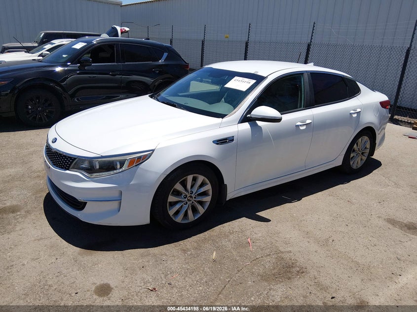 2016 Kia Optima VIN 5XXGU4L34GG018140 IAAI salvage auction — REAR END, Salvage (California), sold $1,950 on 2026-07-06 (photo 2)