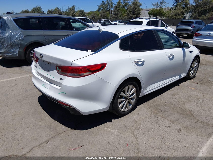 2016 Kia Optima VIN 5XXGU4L34GG018140 IAAI salvage auction — REAR END, Salvage (California), sold $1,950 on 2026-07-06 (photo 4)