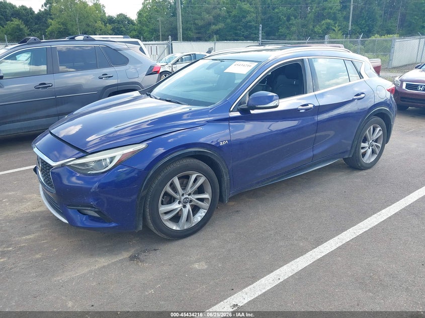 2018 Infiniti Qx30 VIN SJKCH5CP4JA005948 IAAI salvage auction — RIGHT FRONT, Salvage Title, sold $1,500 on 2026-09-19 (photo 2)