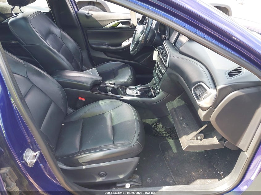2018 Infiniti Qx30 VIN SJKCH5CP4JA005948 IAAI salvage auction — RIGHT FRONT, Salvage Title, sold $1,500 on 2026-09-19 (photo 5)
