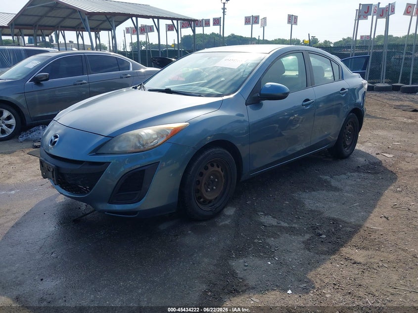 2010 Mazda 3 VIN JM1BL1SG1A1286310 IAAI salvage auction — SIDE, Salvage - Greater Than 75% (Maryland), sold $400 on 2026-07-16 (photo 2)