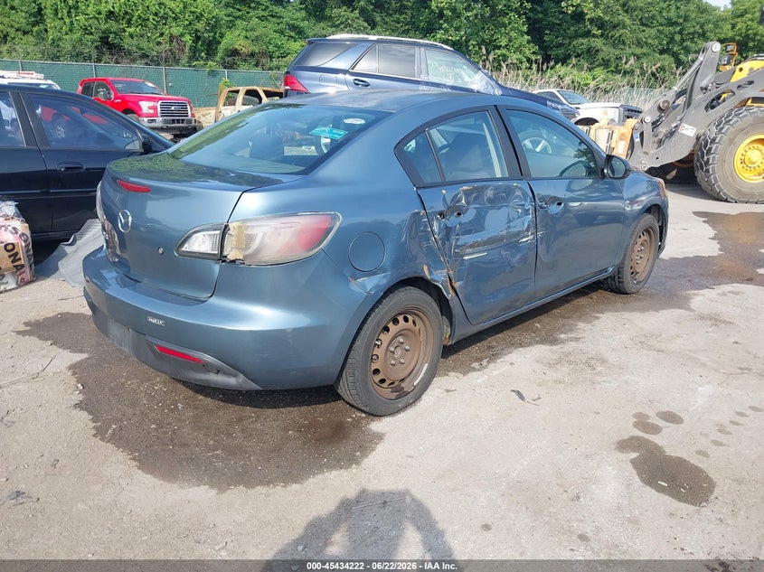 2010 Mazda 3 VIN JM1BL1SG1A1286310 IAAI salvage auction — SIDE, Salvage - Greater Than 75% (Maryland), sold $400 on 2026-07-16 (photo 4)
