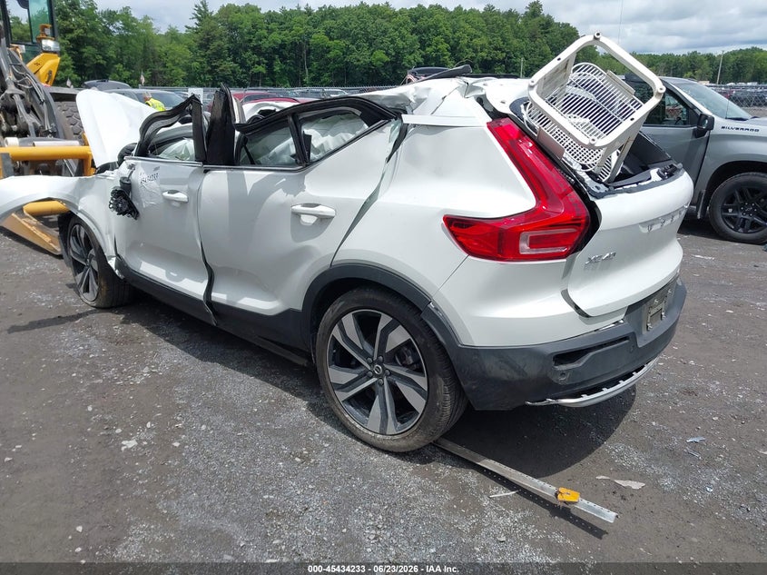 2023 Volvo Xc40 VIN YV4L12UE7P2051602 IAAI salvage auction — ALL OVER, Salvage Title, sold $775 on 2026-08-04 (photo 3)