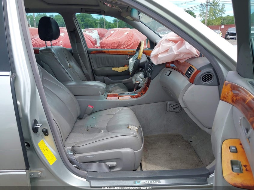 2001 Lexus Ls 430 VIN JTHBN30F410021319 IAAI salvage auction — FRONT END, Salvage (Idaho), sold $575 on 2026-07-08 (photo 5)