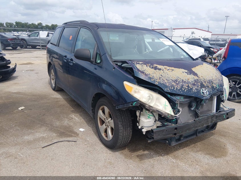 2011 Toyota Sienna VIN 5TDKK3DC8BS069284 IAAI salvage auction — FRONT END, Salvage (Louisiana), sold $450 on 2026-07-21 (photo 1)