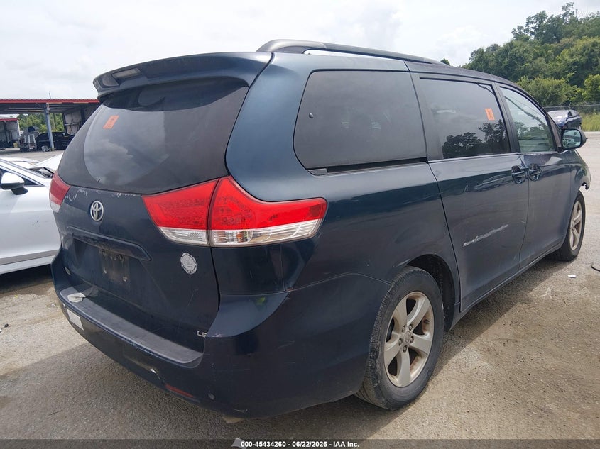 2011 Toyota Sienna VIN 5TDKK3DC8BS069284 IAAI salvage auction — FRONT END, Salvage (Louisiana), sold $450 on 2026-07-21 (photo 4)