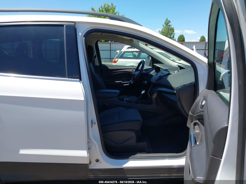 2018 Ford Escape VIN 1FMCU9GD0JUD08774 IAAI salvage auction — NORMAL WEAR, Sf97 (Washington), sold $25 on 2026-07-29 (photo 5)