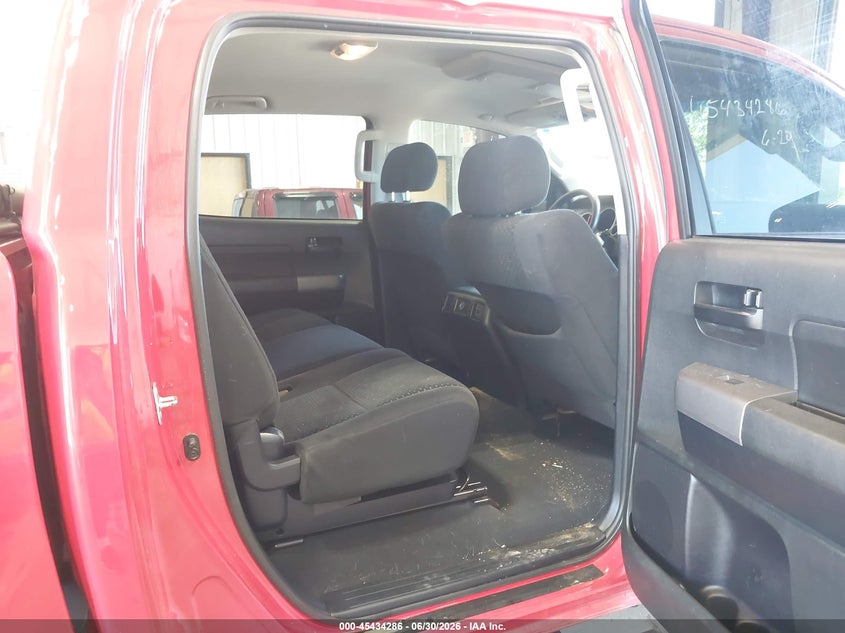 2013 Toyota Tundra VIN 5TFDW5F18DX289851 IAAI salvage auction — REAR END, Salvage Title, sold $5,650 on 2026-07-27 (photo 8)